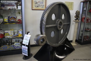 精密藝術(shù)的典范 揭秘奔馳E級(jí)轎車的齒輪傳動(dòng)系統(tǒng)